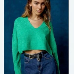 BDG Urban Outfitters Cardiff notch neck crop sweater green size M